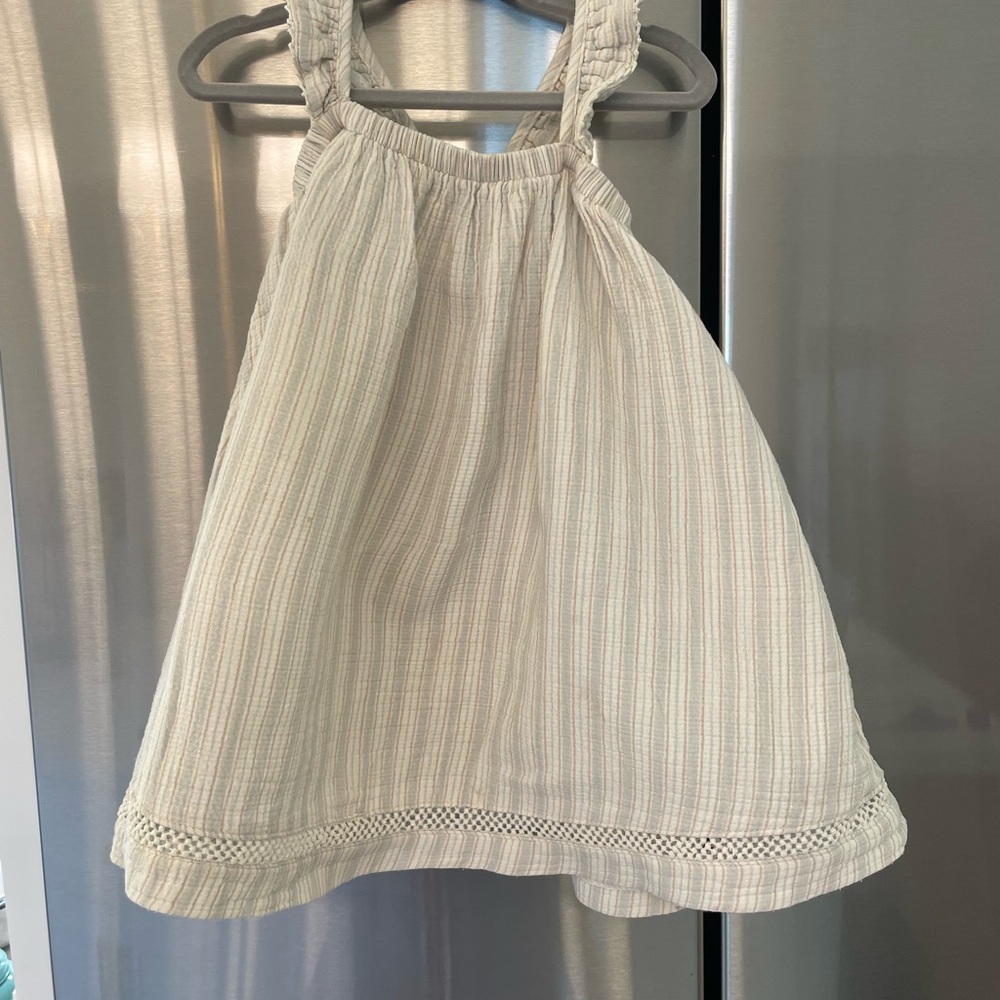 Angel Dear | flutter sleeve botanical print dress | size